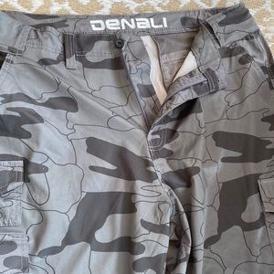 Men’s Denali shorts new wo tags